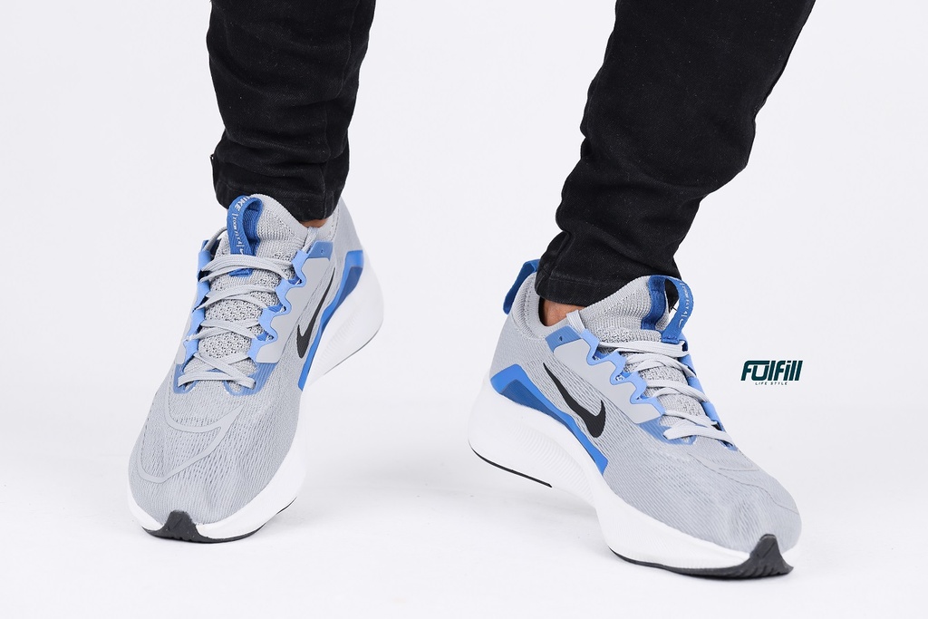 nike fly knit grey